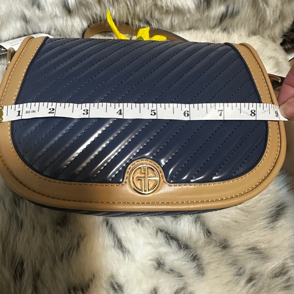 NWT Giani Bernini  Navy and Tan Crossbody Bag - Picture 4 of 8